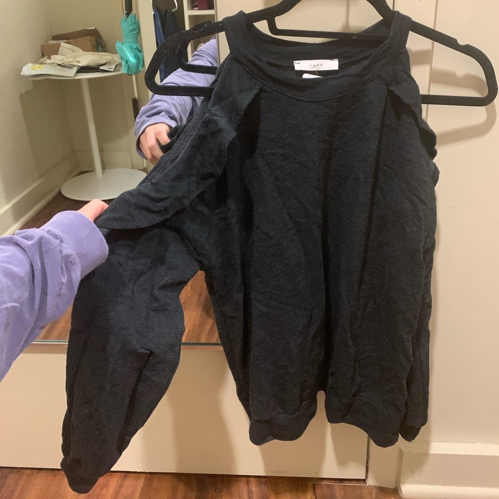 Off the shoulder long sleeve top!!